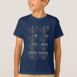 Acht Hanukkah-Nächte T-Shirt<br><div class="desc">Ein dekoratives Diagramm,  das die Reihenfolge der Kerzen in einem hanukkiah für jede Nacht von Hanukkah zeigt. Passen Sie Ihre bevorzugte Rechtschreibung von Hanukkah/Chanukah oder den Zahlen 1-8 an.</div>