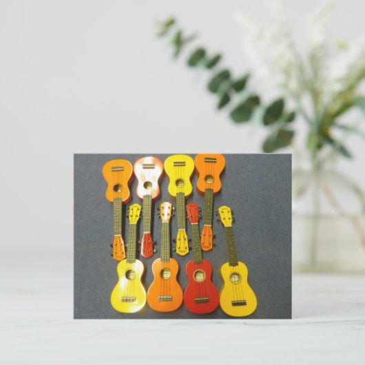 Acht Rote Orange Yellow Ukuleles Postcard Postkarte (Stehend Vorderseite)
