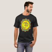 Achtsamkeit Om Ohm Mandala Buddhismus Yoga Meditat T-Shirt (Vorne ganz)