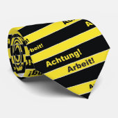 Achtung! Arbeit! Krawatte (Gerollt)