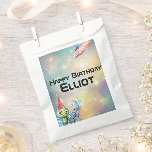 Achtung intergalaktischer Geburtstag Geschenktütchen (Ausgeschnitten)