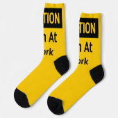 ACHTUNG Männer bei der Arbeit Gelb und Schwarz Socken (Linkes Detail)