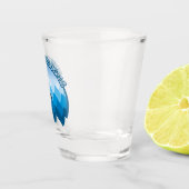Achtung vor den Einheimischen - Haifische Schnapsglas (Rechts)