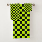 Acid green black checkerboard pattern badhandtuch set (Insitu)