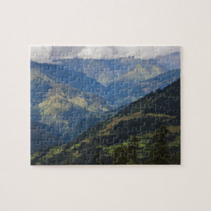Ackerland und Dorf im Himalaja Puzzle