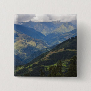 Ackerland und Dorf im Himalaya Button