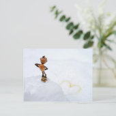 Acorn Elf, ein gelbes Herz im Winter Postkarte (Stehend Vorderseite)