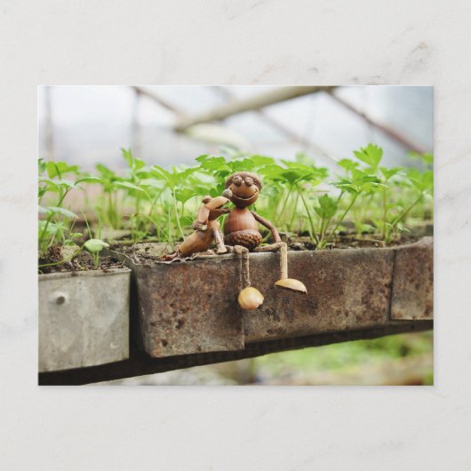 Acorn Elf Frühlingsgärtner Postkarte (Vorderseite)