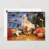 Acorn elf fütternd goldenes Weihnachtspigmentierch Postkarte (Vorne/Hinten)
