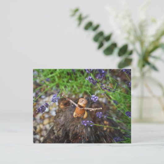 Acorn elf im Regen Postkarte (Stehend Vorderseite)