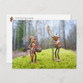 Acorn elf mit Osterstift Ostern Postkarte (Vorne/Hinten)