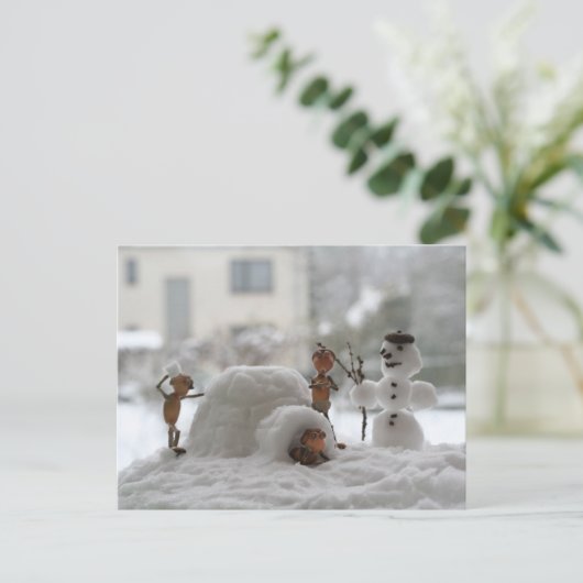 Acorn-Elfen spielen mit der Schnee-Winter-Postkart Postkarte (Stehend Vorderseite)