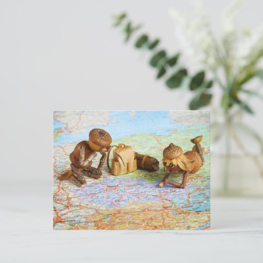 Acorn Elves planen eine Reise Postkarte (Stehend Vorderseite)