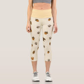 Acorns & Pinecones Capri Leggings (Vorderseite)