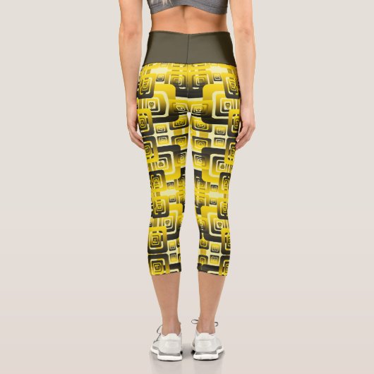 Activate My Heart Pattern Capri Leggings (Rückseite)