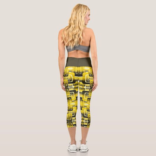 Activate My Heart Pattern Capri Leggings (Rückseite)