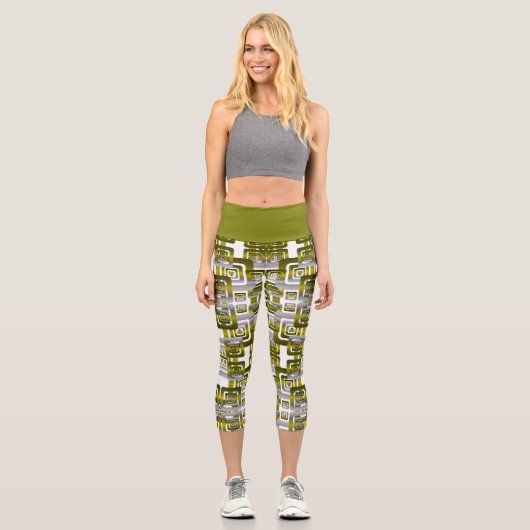 Activate My Heart Pattern Silver Capri Leggings (Vorderseite)