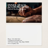 Acupuncturist Working on Client (Vorne & Hinten)