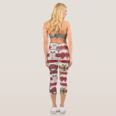 AD 004 - Digitales Weihnachtsmuster Capri Leggings (Rückseite)