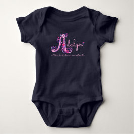 Adalyn Girls Name & Bedeutung Brief Ein Baby Bekle Baby Strampler