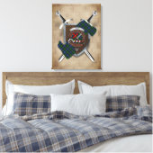 Adam Clan Abzeichen Crossed Schwerter Canvas Print Leinwanddruck (Insitu (Schlafzimmer))