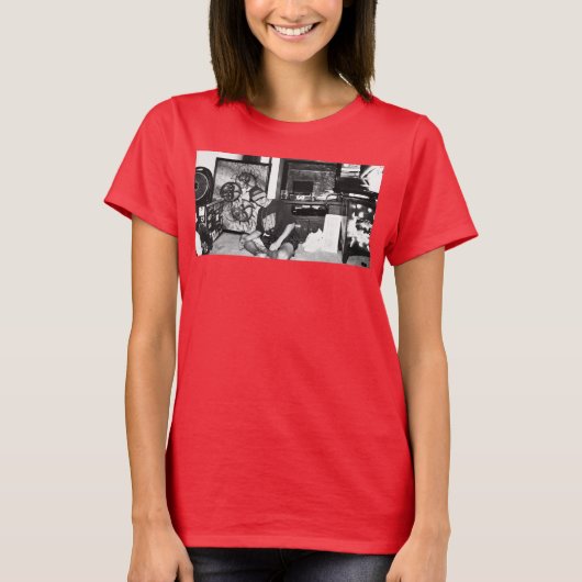Adam Moyer Modeling T-Shirt (Vorderseite)