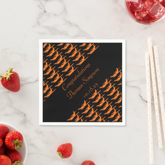 Adaptierbare orangefarbene schwarze Flugzeugservie Serviette (Beispiel)