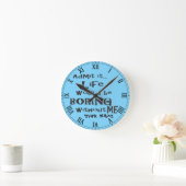 Add a Name | Life would be BORING without me. Runde Wanduhr (Zuhause)
