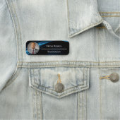 Add Logo Simple Black Wave Light Namensschild (Beispiel)