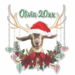 ADD NAME - Adorable Christmas Toggenburg Ziege Kin Aufkleber<br><div class="desc">Niedliche Ziege aus Toggenburg mit ihrer Weihnachtsmannmütze und Anbetern mit rot und grün gestreiften Weihnachtsschmuck,  umgeben von einem Urlaubskrez aus roten Poinsettien ,  Kiefernzapfen,  Grün und einem großen roten Bogen. © goatlady GetYerGoat™ Original</div>