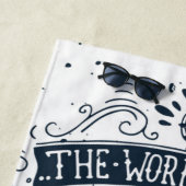 Addieren Sie Ihr Monogramm |, welches die Welt Strandtuch (Beispiel)