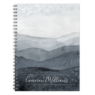 Addieren Sie Ihr Namens  brausendes graues Tal Notizblock