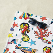 Addieren Sie Ihr Namens| buntes Strandtuch (Beispiel)