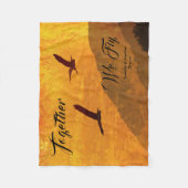 Addieren Sie Ihr Namens|, das zwei Vögel zusammen Fleecedecke (Vorderseite)