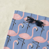 Addieren Sie Ihr zartes Flamingo-Muster des Strandtuch (Beispiel)