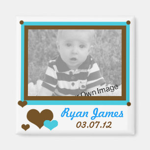 Addieren Sie Ihre Informationen, Herzen und blauen Magnet