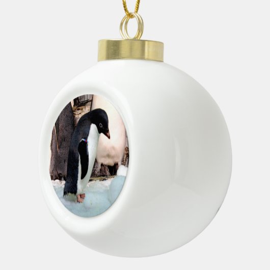 Adelie Penguin Keramik Kugel-Ornament (Rechts)