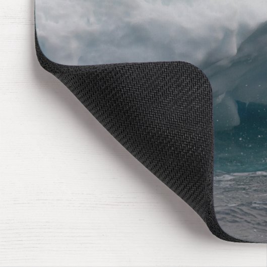 Adelie Penguins tauchen in Meer Paulette Mousepad (Ecke)