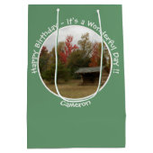 Adirondack Lean to im Herbst Artikel der Geburtsta Mittlere Geschenktüte (Rückseite)