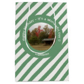 Adirondack Lean to im Herbst Artikel der Geburtsta Mittlere Geschenktüte (Vorderseite)