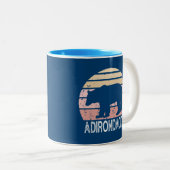 Adirondacks Retro Bär Zweifarbige Tasse (VorderseiteRechts)