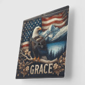 Adler am Rande der Bergwelt Quadratische Wanduhr (Winkel)