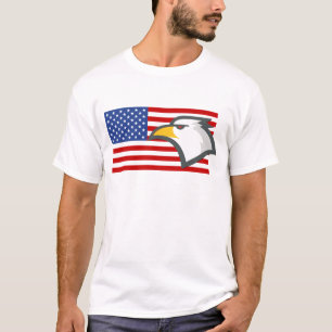 Adler auf amerikanischer Flagge T-Shirt
