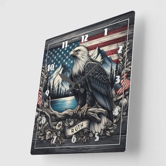 Adler auf Zweig mit Bergkulisse Quadratische Wanduhr (Winkel)