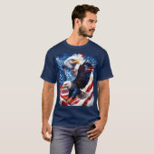 Adler im Flug T-Shirt (Vorne ganz)