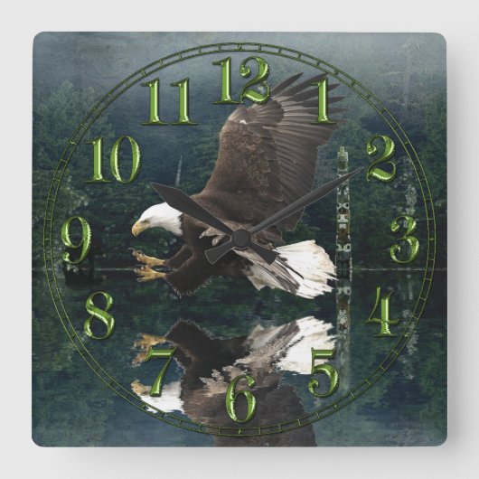 Adler, Totem Pole & Forest Fantasy Art Clock Quadratische Wanduhr (Vorderseite)