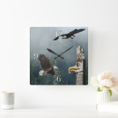 Adler, Totem Pole & Forest Fantasy Art Clock Quadratische Wanduhr (Zuhause)