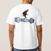 Adler, Totem Pole, Raven & Mountain Szene T-Shirt (Rückseite)