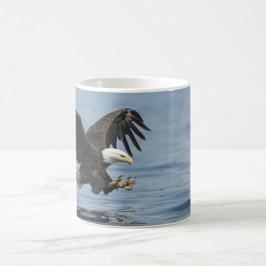 Adler über Ansatz Kaffeetasse (Mittel)