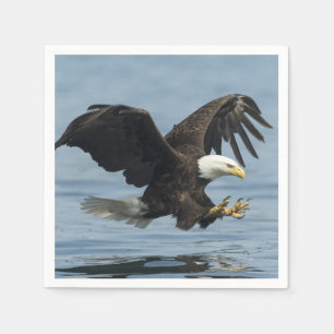 Adler über Ansatz Serviette
